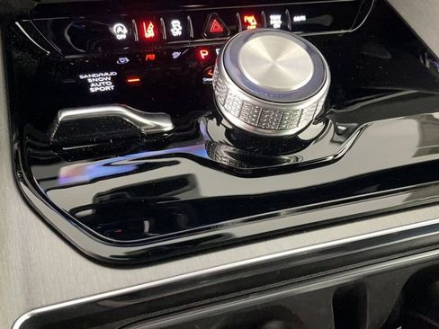 New 2025 Jeep Wagoneer Series II image 17