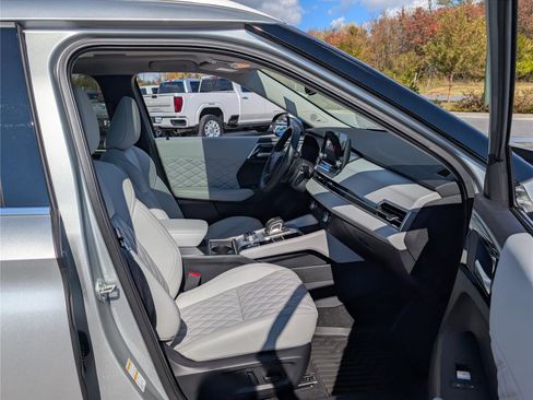 Used 2024 Mitsubishi Outlander SEL image 11