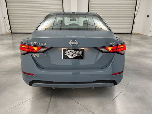 Used 2024 Nissan Sentra SV FWD image 8