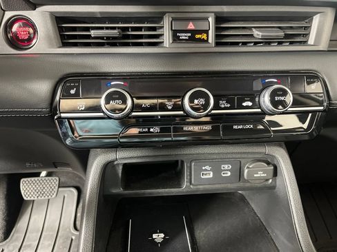 Certified 2025 Honda Pilot EX-L image 34