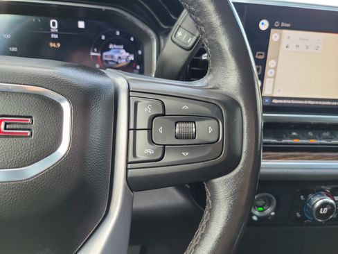 Used 2022 GMC Sierra 1500 SLE AWD/4WD image 19