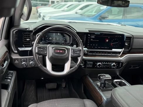 Used 2023 GMC Sierra 1500 Elevation w/ LPO, Elevation Black Package AWD/4WD image 6