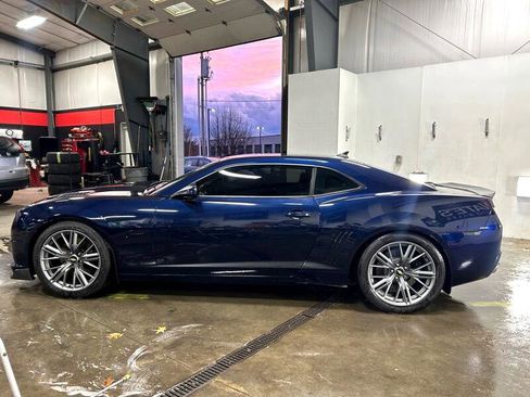 Used 2010 Chevrolet Camaro SS w/ RS Package image 4