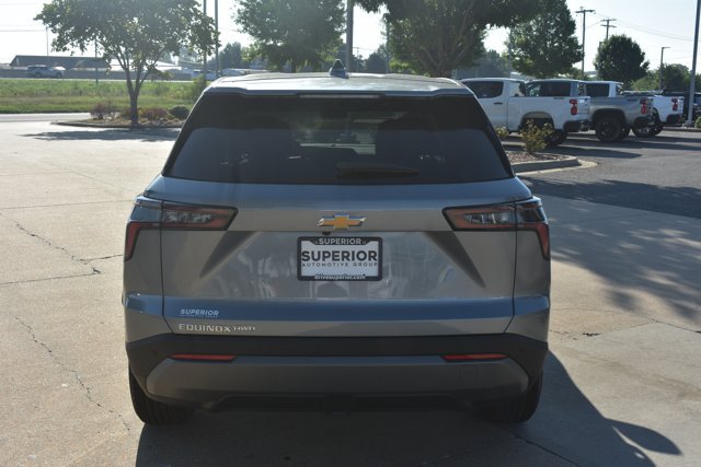 New 2027 Chevrolet Equinox LT w/ LPO, Floor Liner Package AWD/4WD image 6