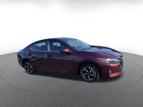 Used 2025 Nissan Sentra SV image 2
