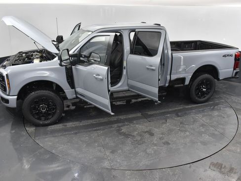 Used 2026 Ford F250 Lariat w/ Black Appearance Package image 71