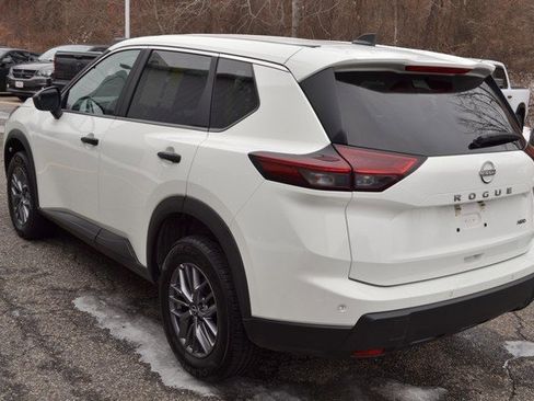 Used 2024 Nissan Rogue S image 6