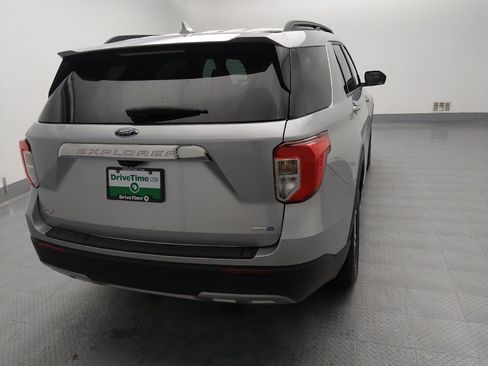 Used 2020 Ford Explorer XLT w/ Equipment Group 202A AWD/4WD image 7