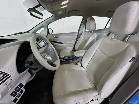 Used 2011 Nissan Leaf SL image 13