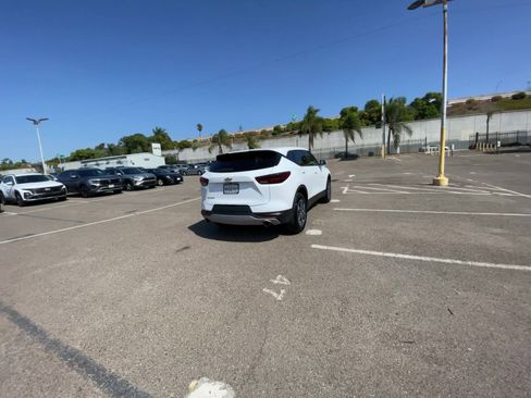 Used 2025 Chevrolet Blazer LT image 16