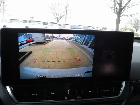 New 2025 Nissan Altima 2.5 SR w/ SR Premium Package image 27