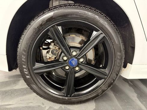 Used 2016 Ford Fusion SE image 10