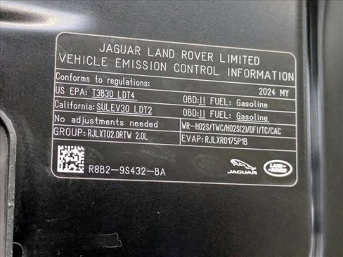 Used 2024 Land Rover Defender 110 S image 26