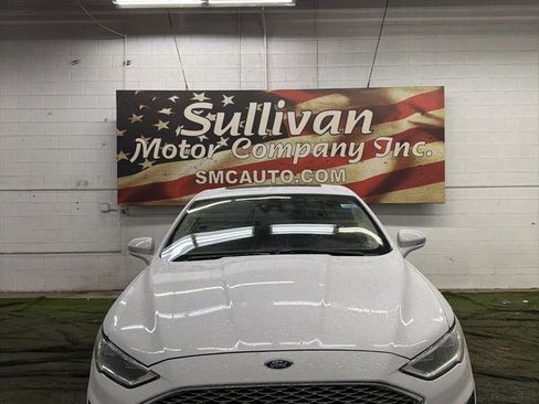 Used 2020 Ford Fusion Titanium image 5