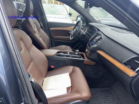Certified 2023 Volvo XC90 B6 Plus w/ Protection Package AWD/4WD image 3