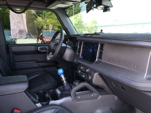 Used 2025 Ford Bronco Badlands AWD/4WD image 15