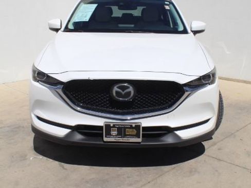 Used 2019 MAZDA CX-5 Touring image 3