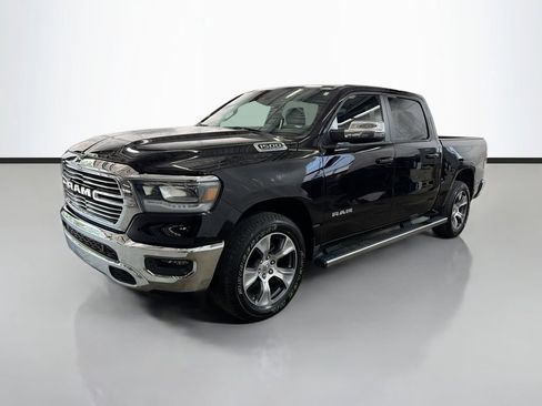 Used 2023 RAM 1500 Laramie AWD/4WD image 5