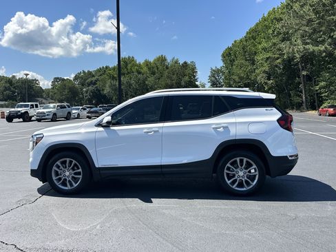 Used 2022 GMC Terrain SLT FWD image 4