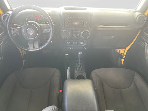 Used 2015 Jeep Wrangler Unlimited Sport w/ Quick Order Package 24S AWD/4WD image 15