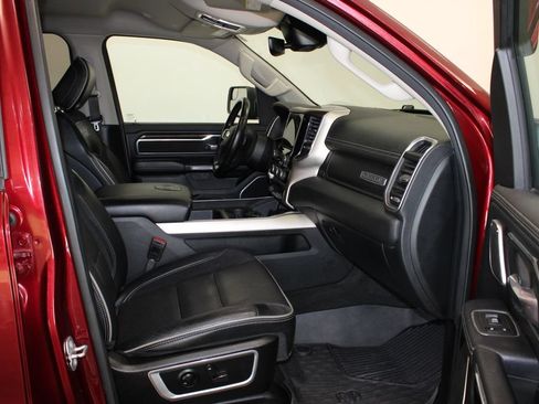 Used 2022 RAM 1500 Laramie AWD/4WD image 9