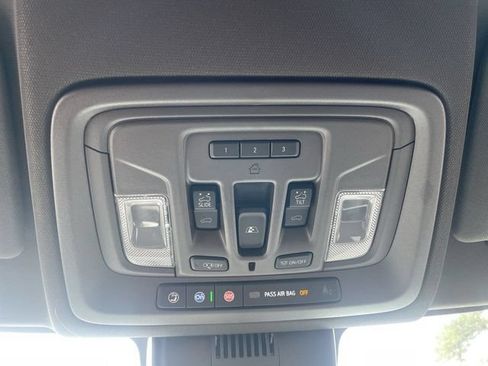 Used 2026 Chevrolet Silverado 1500 LT Trail Boss w/ Convenience Package II AWD/4WD image 18