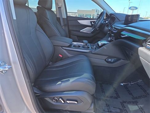 Used 2024 Acura MDX SH-AWD image 15