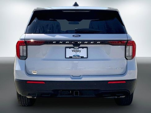 New 2026 Ford Explorer Active AWD/4WD image 4