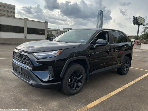 Used 2024 Toyota RAV4 LE FWD image 3