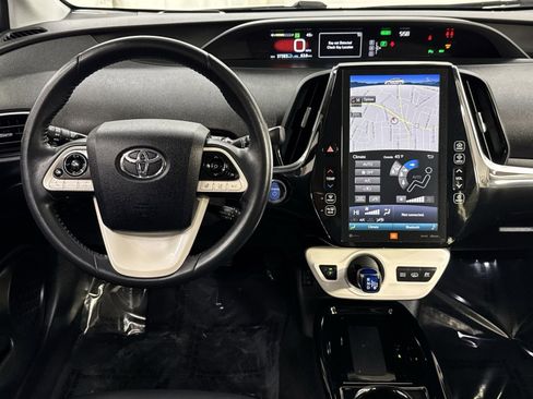 Used 2017 Toyota Prius Prime Advanced image 26