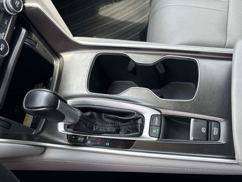 Certified 2018 Honda Accord Touring image 26