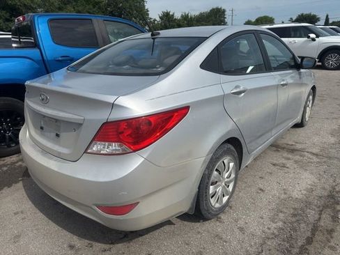Used 2013 Hyundai Accent GLS FWD image 6