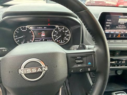 Used 2025 Nissan Rogue SV AWD/4WD image 23