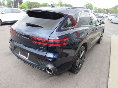 Used 2022 Genesis GV70 2.5T w/ Sport Prestige Package AWD/4WD image 5