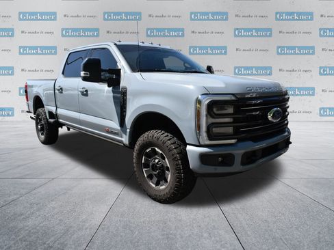 Used 2025 Ford F250 Platinum w/ Tremor Off-Road Package AWD/4WD image 3