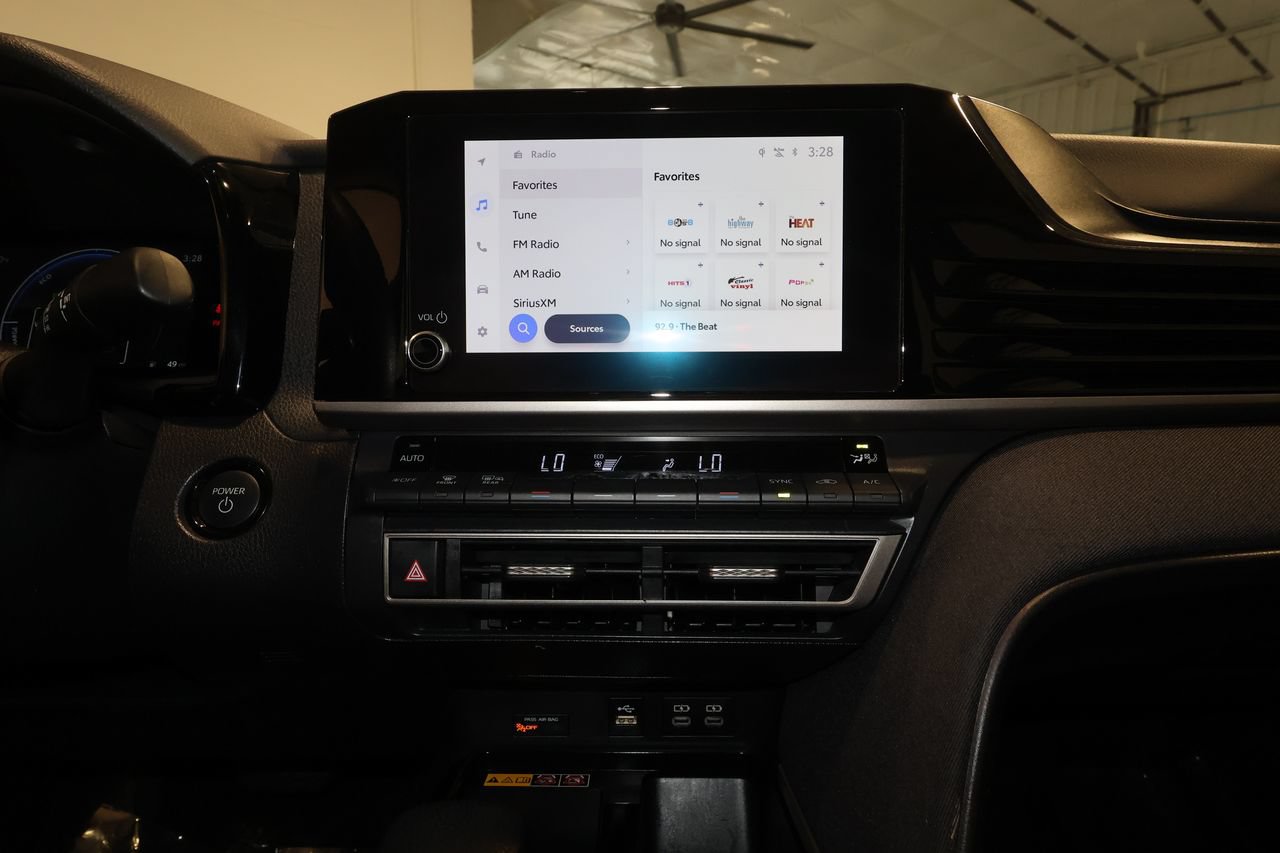 Used 2025 Toyota Camry LE FWD image 16