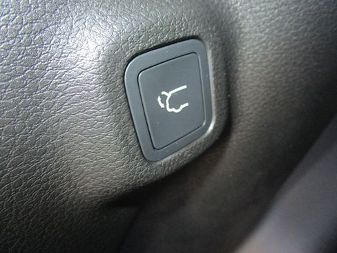 New 2026 Jeep Compass Latitude image 12