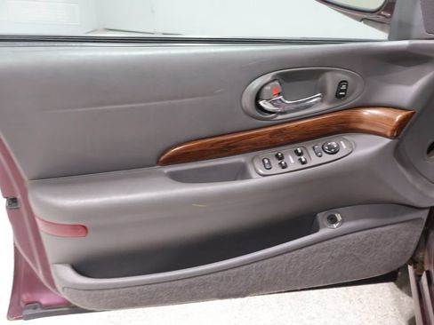 Used 2004 Buick Le Sabre Custom FWD image 13