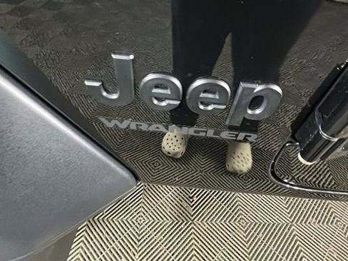 Used 2023 Jeep Wrangler Unlimited Sport w/ Cold Weather Group AWD/4WD image 10