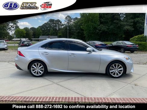 Used 2015 Lexus IS 250 RWD image 8