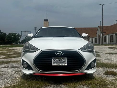 Used 2016 Hyundai Veloster Turbo R-Spec FWD image 2