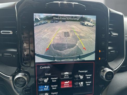 Used 2021 RAM 1500 Laramie AWD/4WD image 22