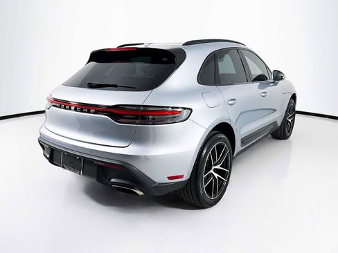 Certified 2026 Porsche Macan AWD/4WD image 9