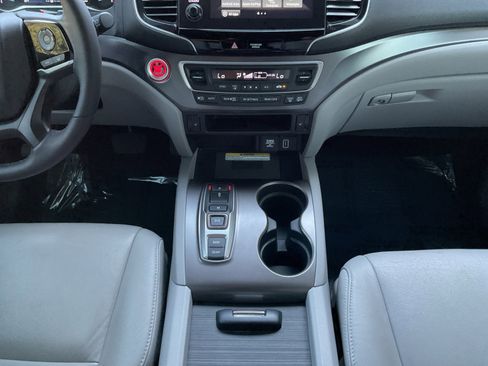 Used 2022 Honda Pilot Special Edition image 11