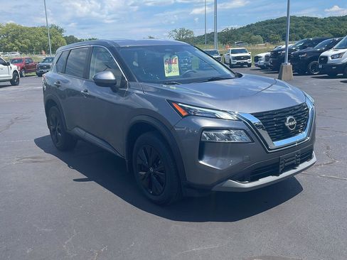 Used 2023 Nissan Rogue SV AWD/4WD image 7