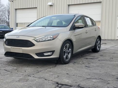 Used 2016 Ford Focus SE image 3