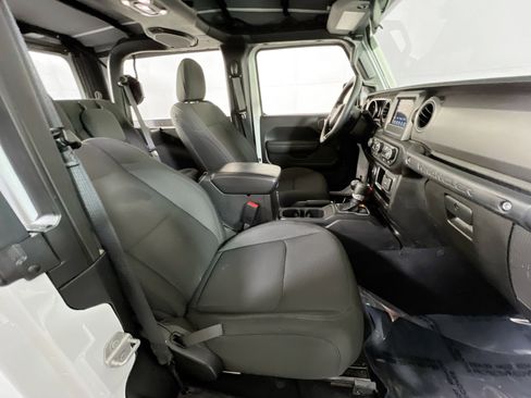 Used 2023 Jeep Wrangler Sport image 24