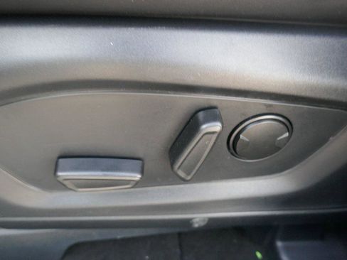 New 2026 Ford Explorer ST-Line w/ ST-Line Street Pack image 17