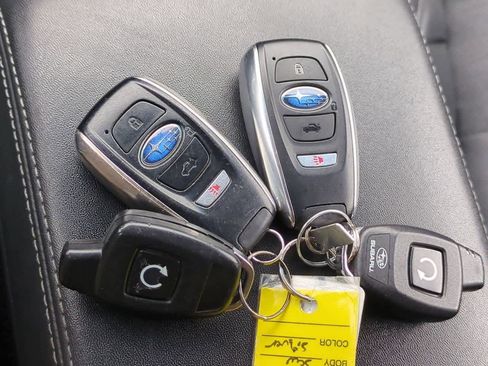 Used 2017 Subaru Outback 2.5i Limited image 35