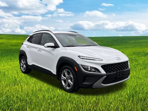 Used 2023 Hyundai Kona SEL image 8